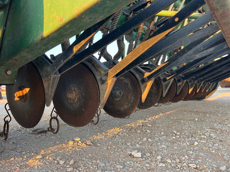 john-deere-8300-image-6