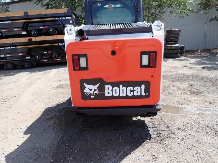 2024-bobcat-t450-image-12