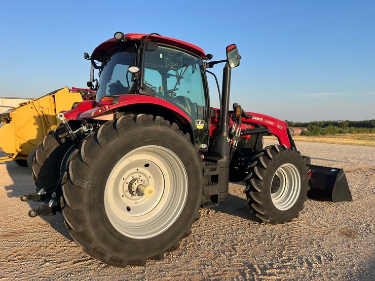 2022-case-ih-maxxum-125-image-11