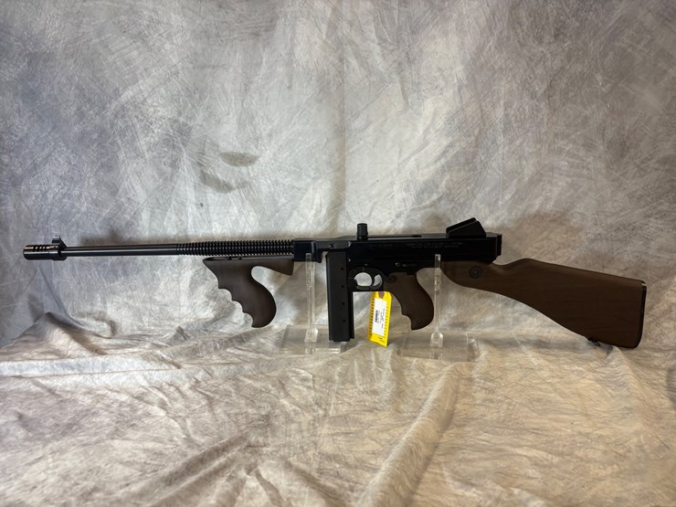 #3001-•-thompson-model-1927-a1,-45-acp-cal.-rifle,-sn:-kpc1084-image-2