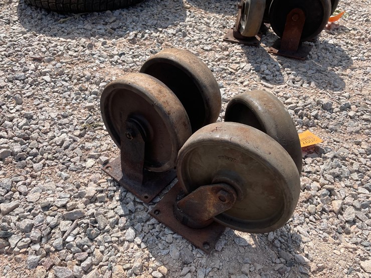 #2097-•-set-of-(4)-colson-endura-hard-rubber-casters-image-2
