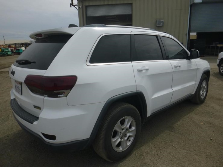 2015-jeep-grand-cherokee-image-3