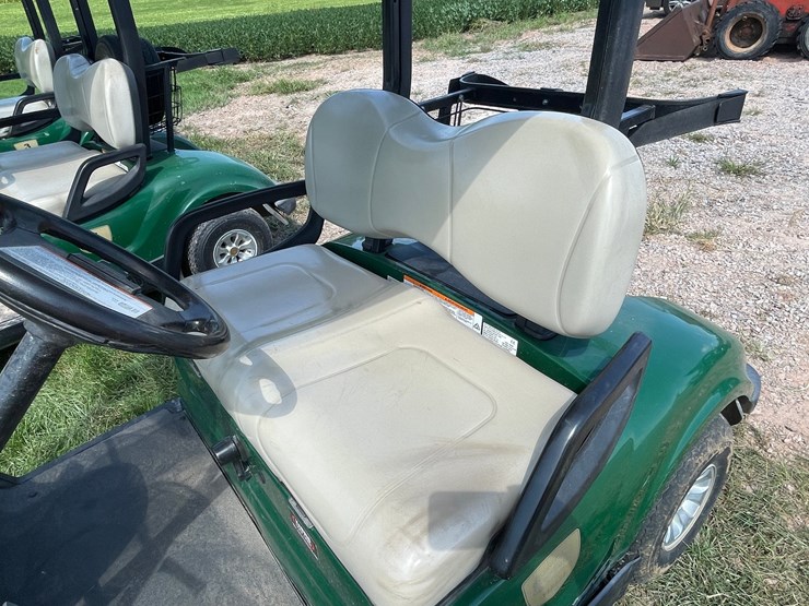 #1137-•-2016-yamaha-gas-golf-cart-image-10