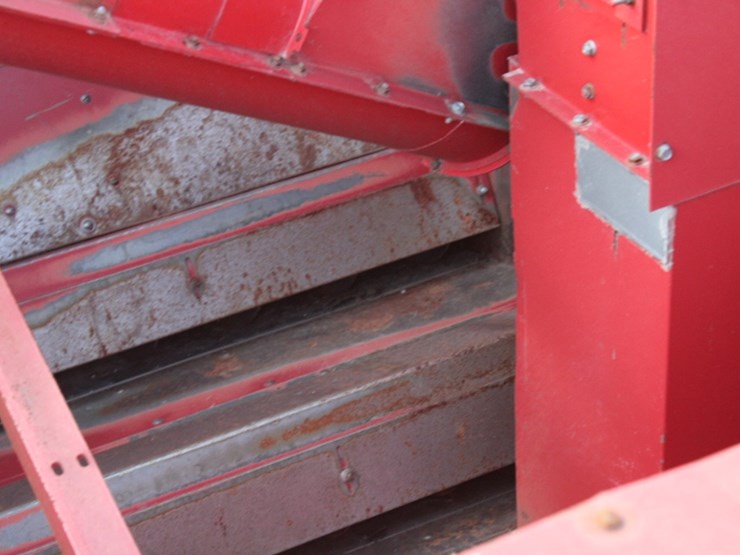 case-ih-1688-image-44