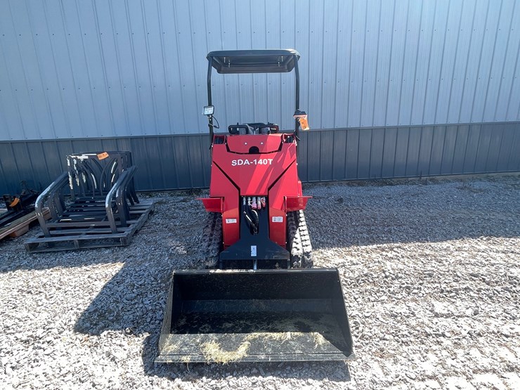 #2458-•-agt-sda-140t-track-loader-image-2
