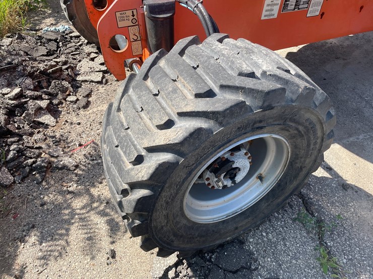 2014-jlg-450aj-image-8