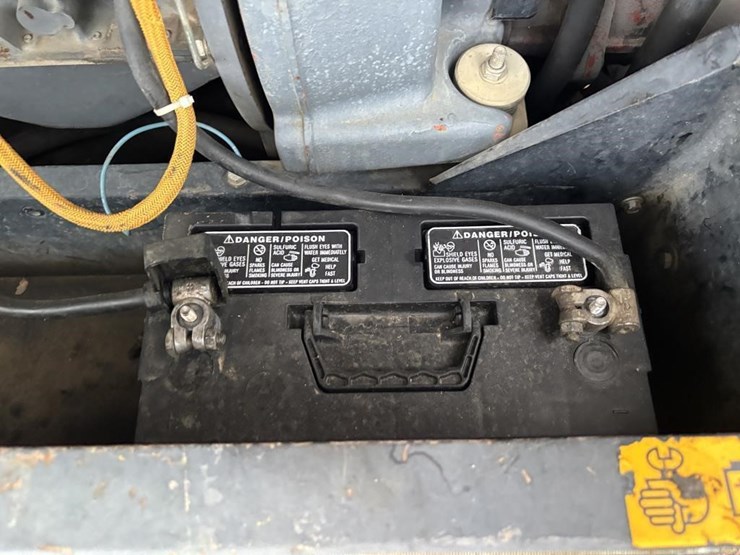 2003-atlas-copco-xas66-image-24