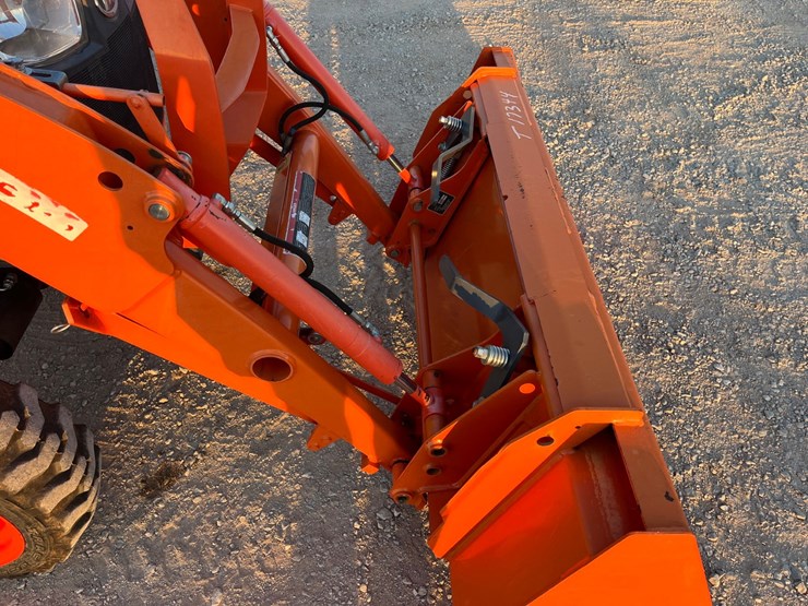 2022-kubota-l3560-image-8