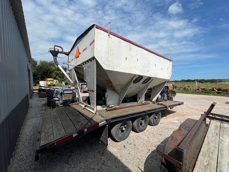 #2087-•-seed-tender-on-tri-axle-trailer-(no-title)-image-5