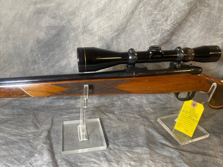 #3037-•-weatherby-mark-v-varmintmaster,-.224-wby-mag-cal.-rifle,-sn:-54709-image-7
