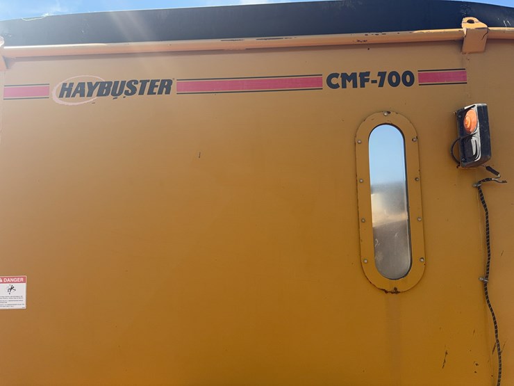 haybuster-bale-processor-image-20