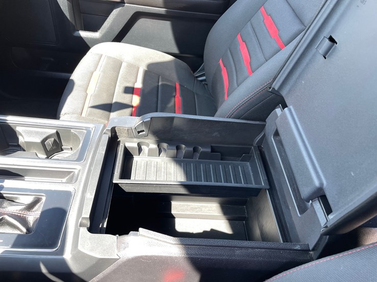 2016-ford-f150-image-24