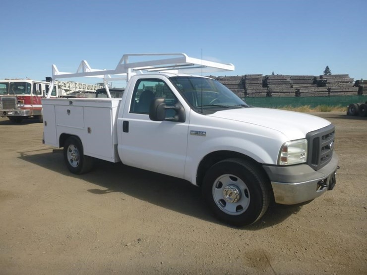 2005-ford-f350-image-2