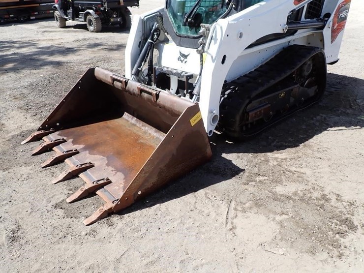 2024-bobcat-t450-image-5