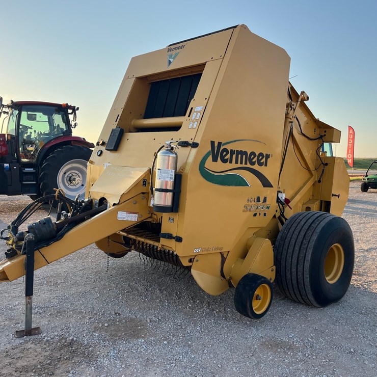 2013 VERMEER 604