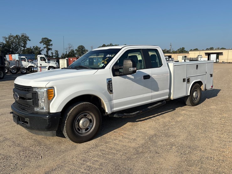 2017-ford-f250-image-1