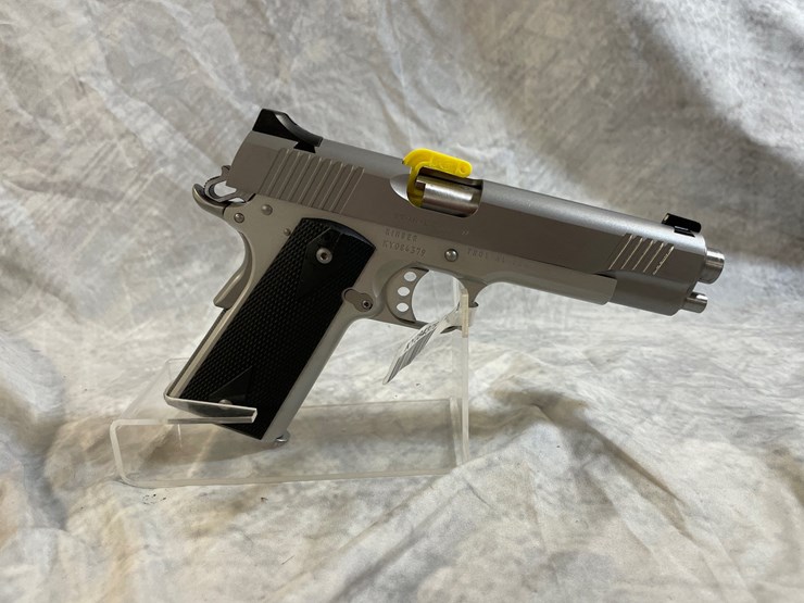 #3082-•-kimber-stainless-lightweight,-45-acp-cal.-pistol,-sn:-ky084379-image-1