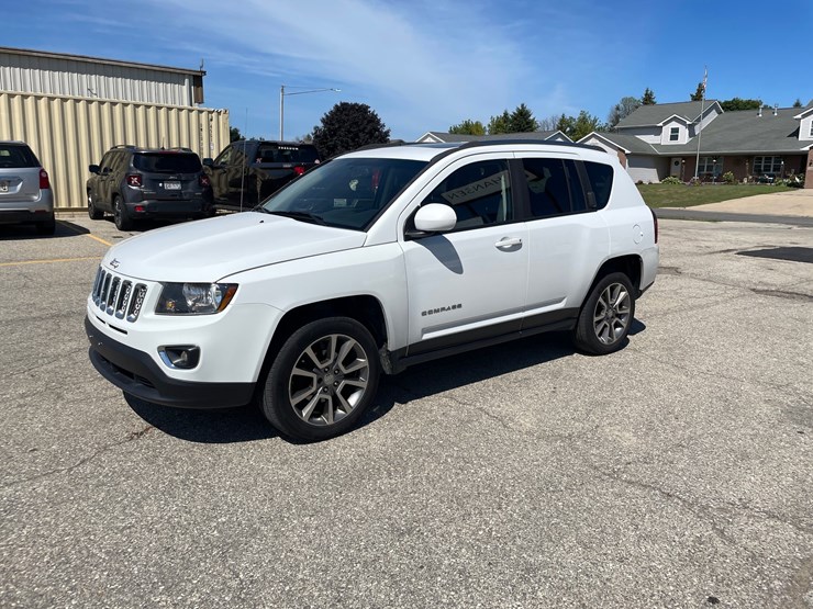 2016-jeep-compass-image-1