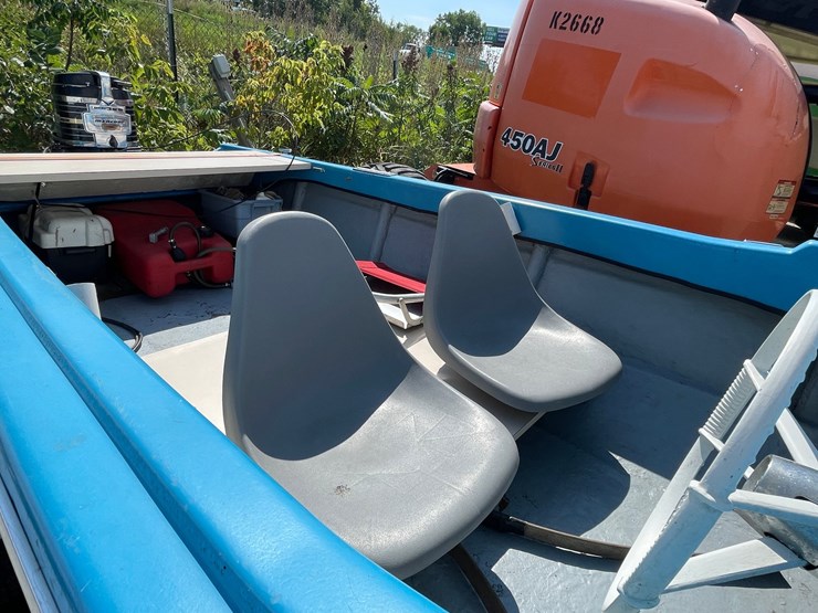 #1613-•-1958-hunter-14'-fiberglass-boat-(of)-image-11