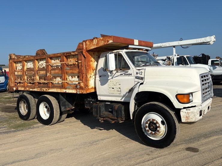 ford-f8000-image-2