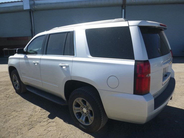 2018-chevrolet-tahoe-image-4