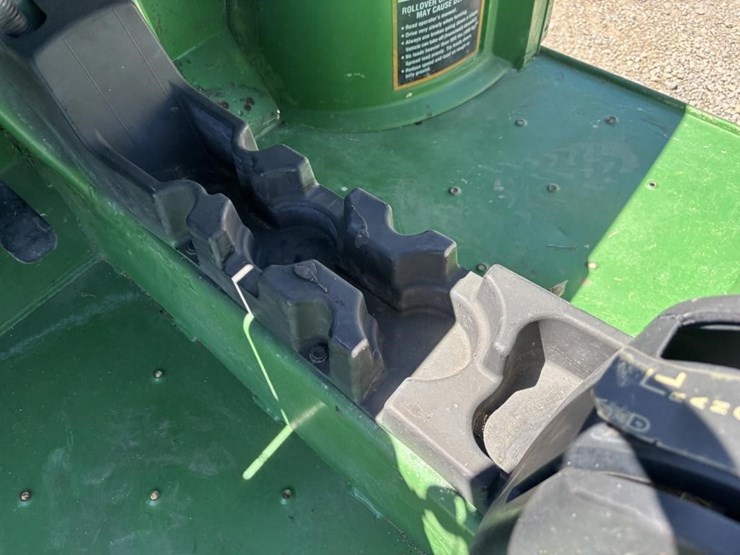 2006-john-deere-gator-image-19