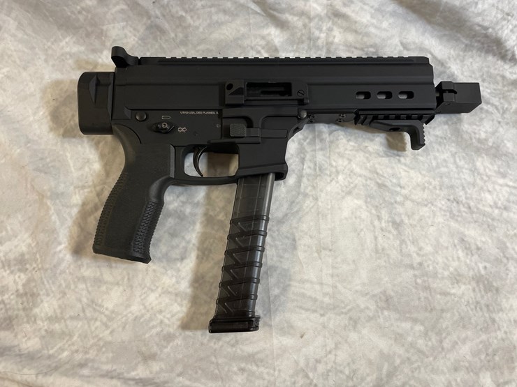 #3088-•-utas-usa-ut9-m-mini,-9mm-cal.-pistol,-sn:-ut-24a005144-image-1