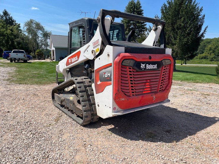 2020-bobcat-t64-image-7