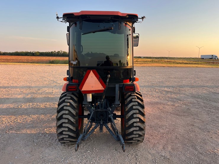 2022-kubota-l3560-image-10