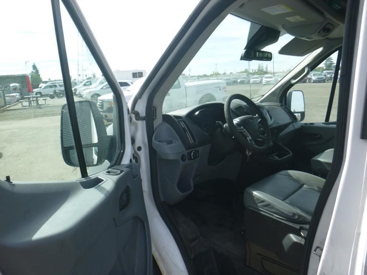 2017-ford-transit-image-5