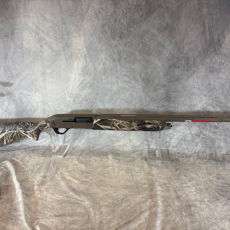 #3012 • Winchester Super X4, 12 Ga. Shotgun, SN: PT26493YY11K