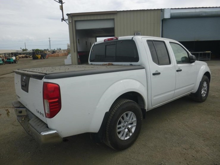 2018-nissan-frontier-image-3