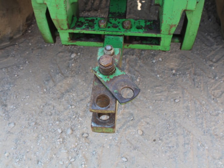 john-deere-8440-image-21