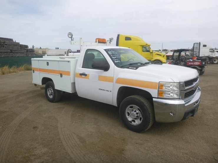 2007-chevrolet-2500-image-2