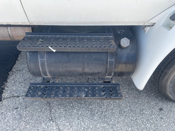 2003-international-durastar-4300-image-29