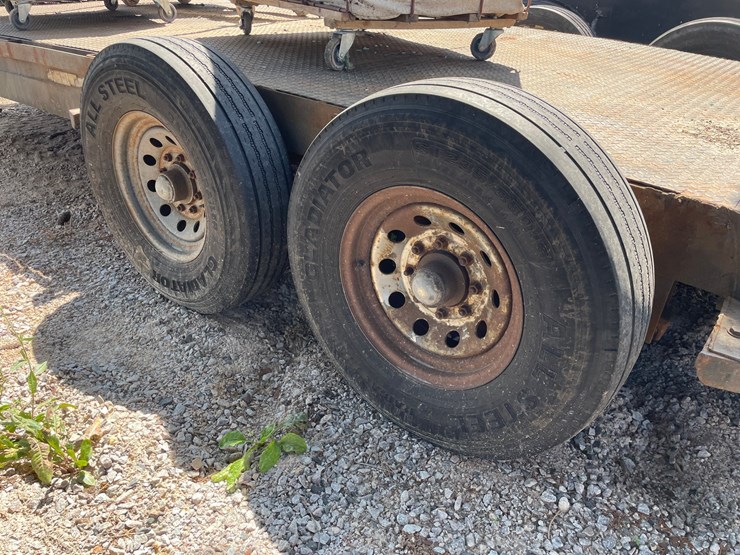 #1135-•-2002-horse-creek-road-warrier-22'-tandem-axle-gooseneck-trailer-(has-wi-title)-image-7