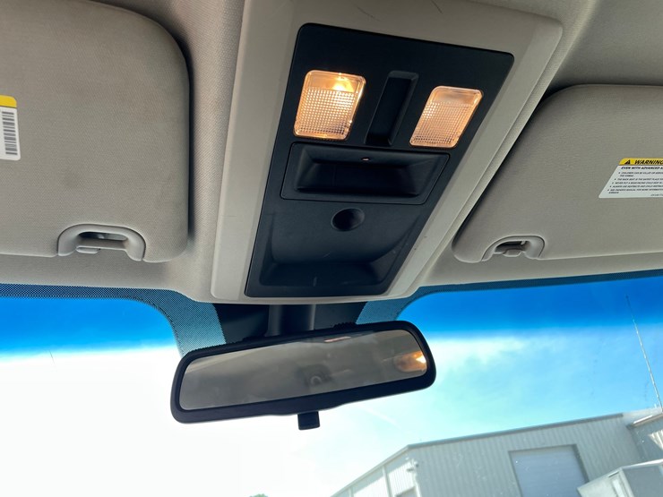 2015-dodge-ram-1500-image-24