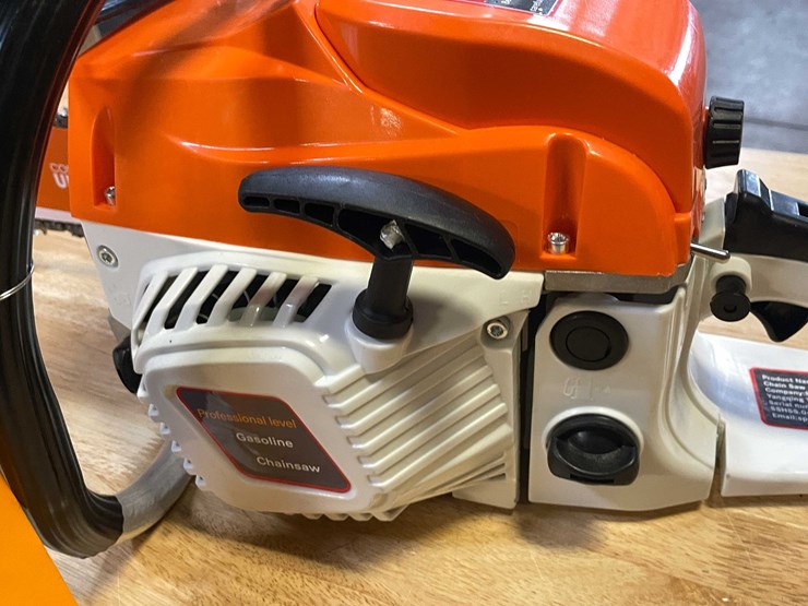 #8580-•-20"-chain-saw-(pr13)-image-7