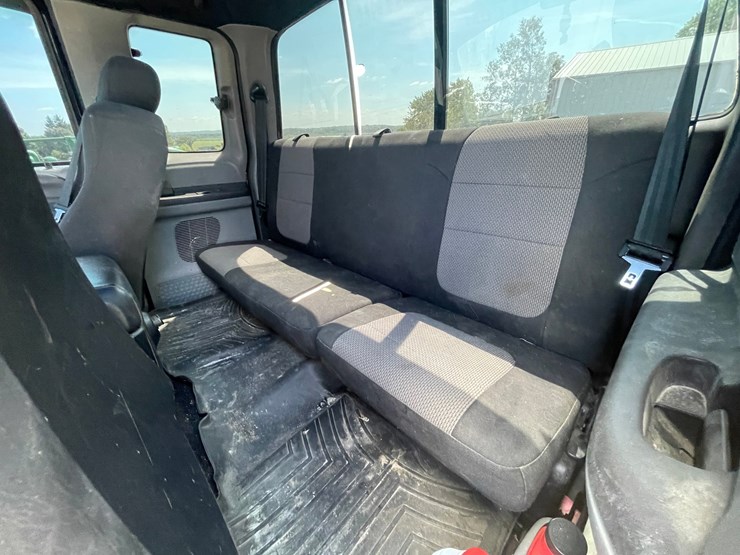 2006-ford-f350-xlt-image-32