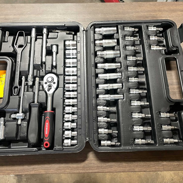 #8586 • 54 Piece socket set (CW)