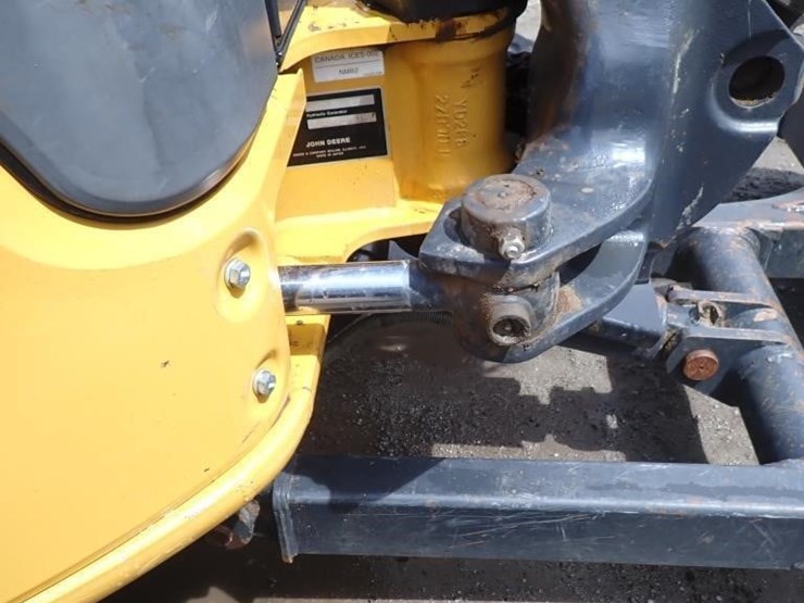 2023-deere-35g-image-13