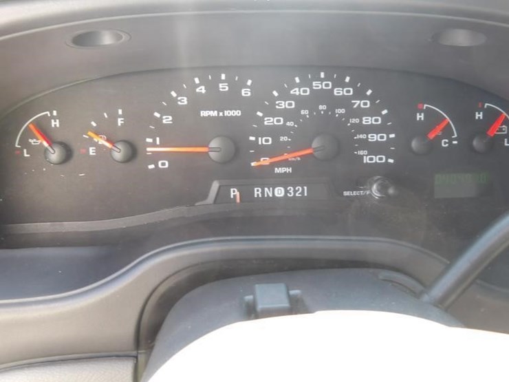 2006-ford-e350-image-19