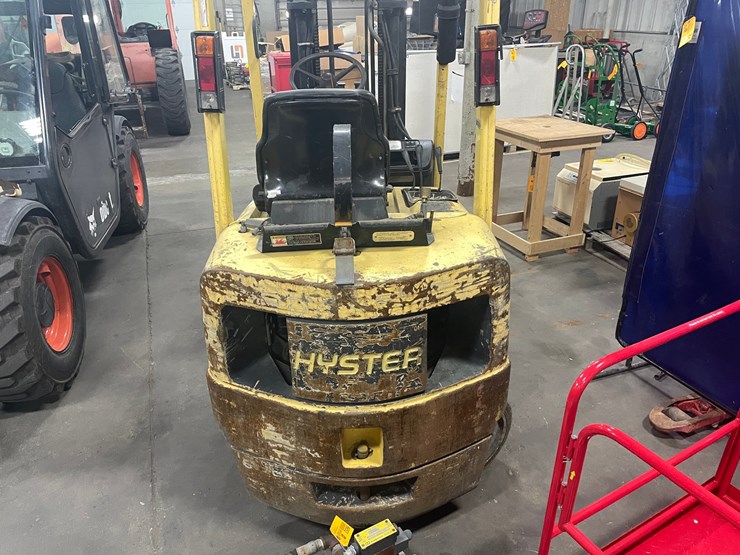 #1627-•-hyster-5000lb-capacity-forklift-(f)-image-8