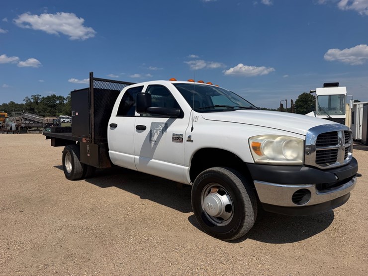 2007-dodge-ram-3500-image-2