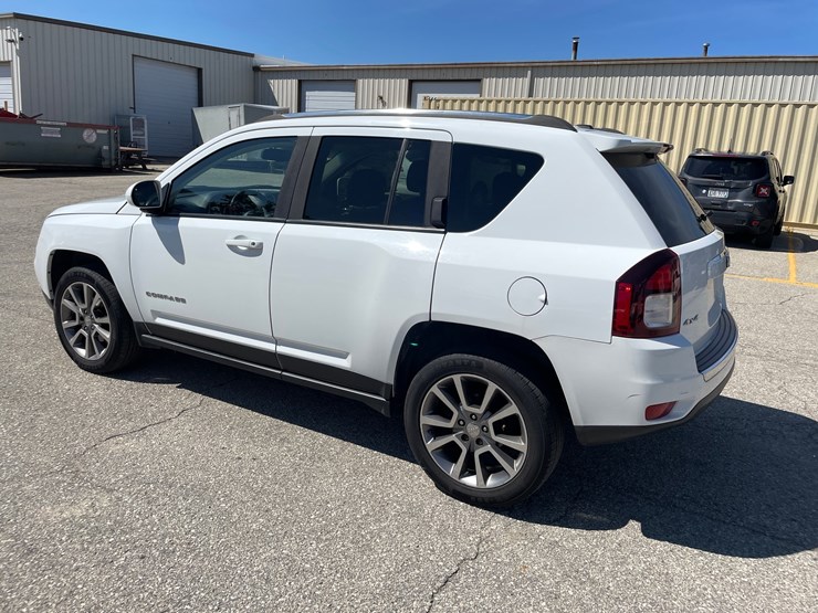 2016-jeep-compass-image-8