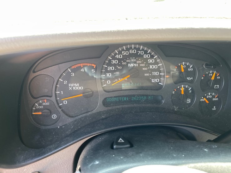 2003-chevrolet-silverado-3500-image-20