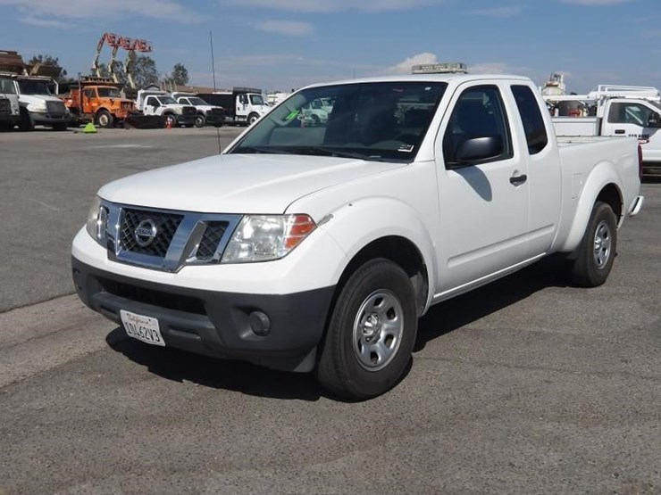 2017-nissan-frontier-image-1