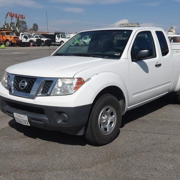 2017 NISSAN FRONTIER
