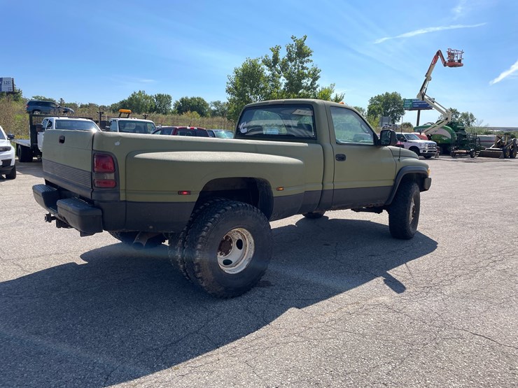 1994-dodge-ram-3500-image-5