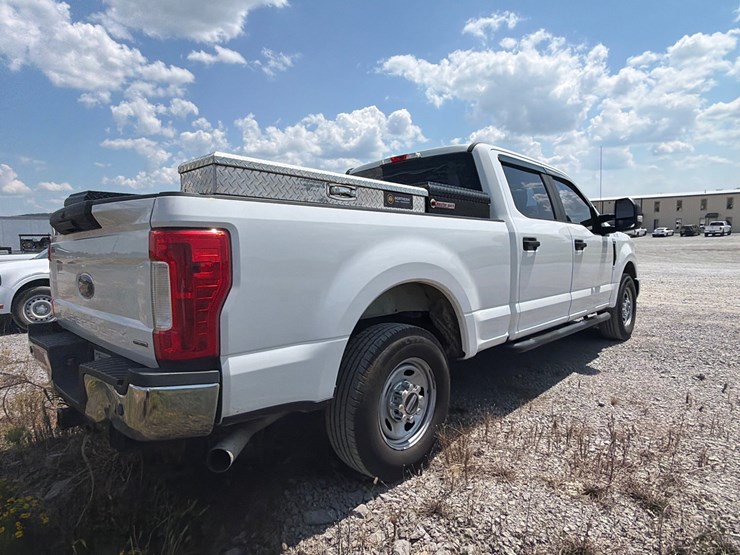 2019-ford-f250-xl-image-7